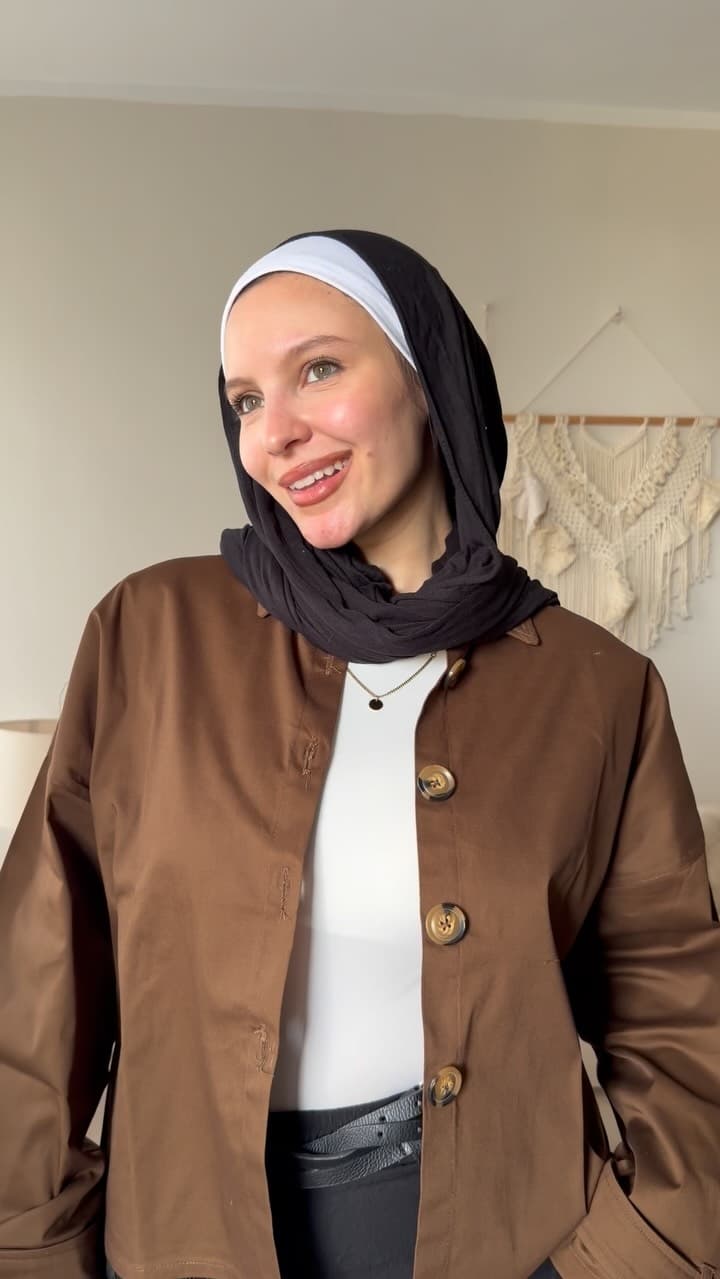 نور الدخاخني